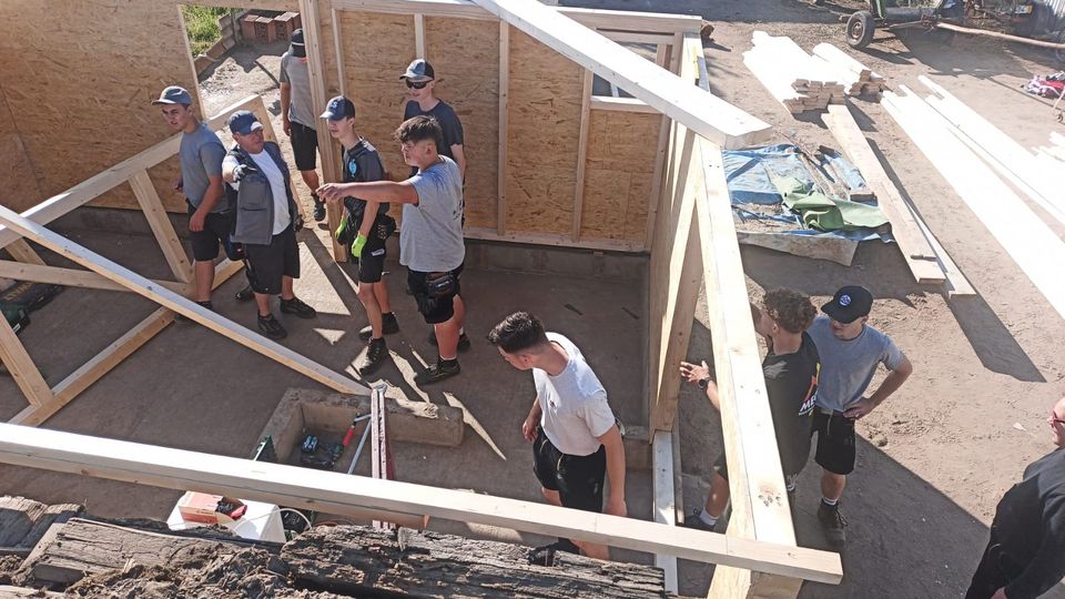 Romahaus 25 Aufbau 5.jpeg